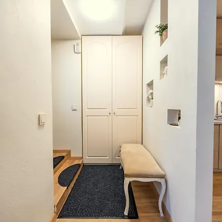 Cozy Roomita *